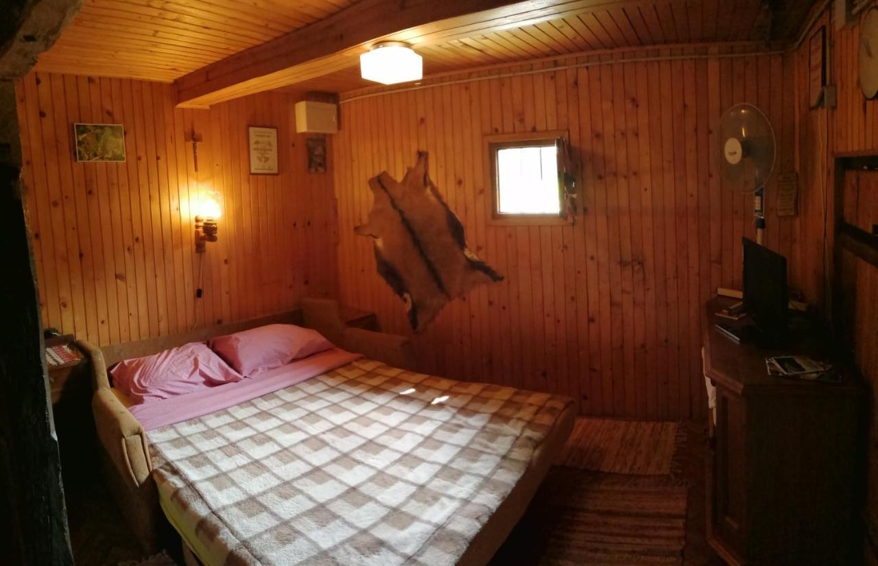 Robinzonski Smjestaj Tepes Тухельське Топліце Екстер'єр фото