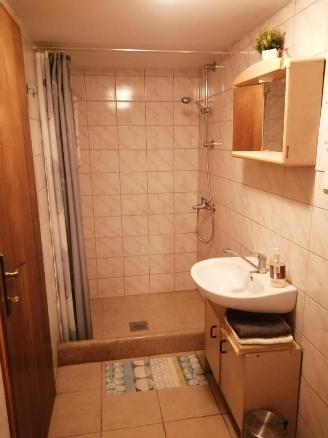 Robinzonski Smjestaj Tepes Тухельське Топліце Екстер'єр фото